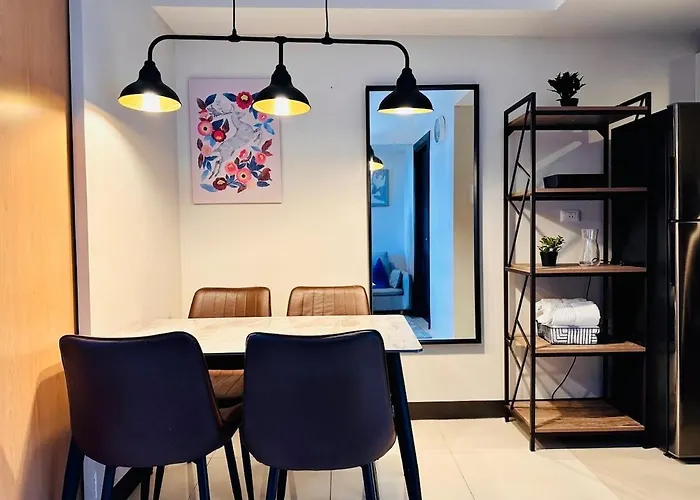 Cool Chic 1br Uptown Parksuites Pay Parking T1 33k *