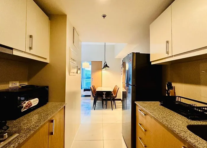 Apartamento Cool Chic 1br Uptown Parksuites Pay Parking T1 33k