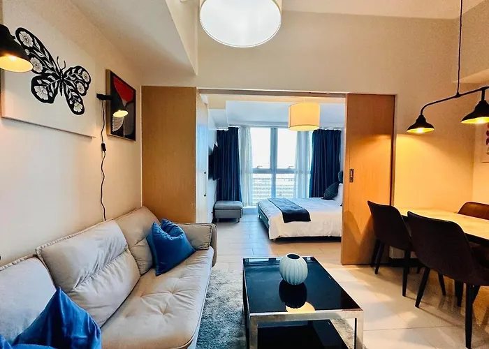 Cool Chic 1br Uptown Parksuites Pay Parking T1 33k