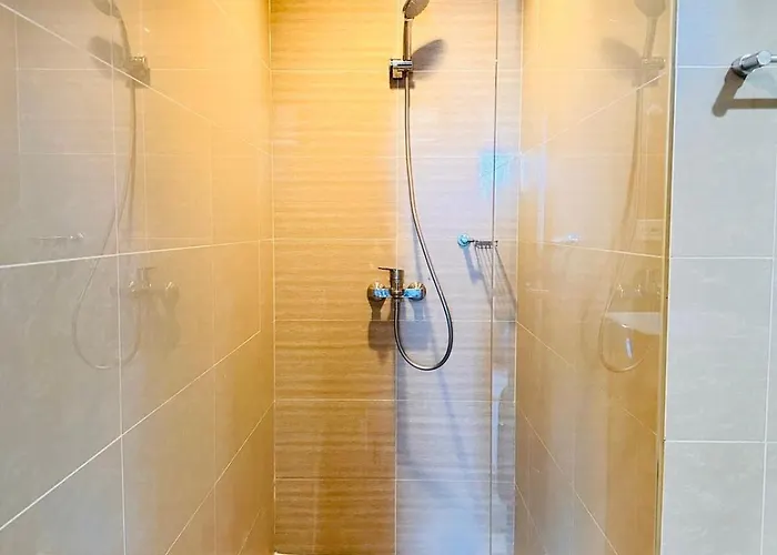 Cool Chic 1br Uptown Parksuites Pay Parking T1 33k Apartamento