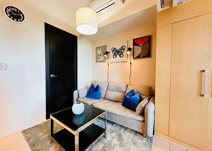 Cool Chic 1br Uptown Parksuites Pay Parking T1 33k * Manila