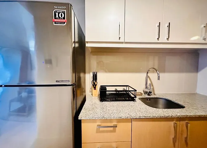 Apartamento Cool Chic 1br Uptown Parksuites Pay Parking T1 33k